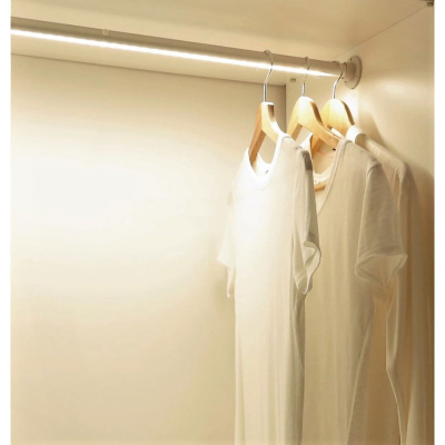 Ledlist klädstång med rörelse-sensor